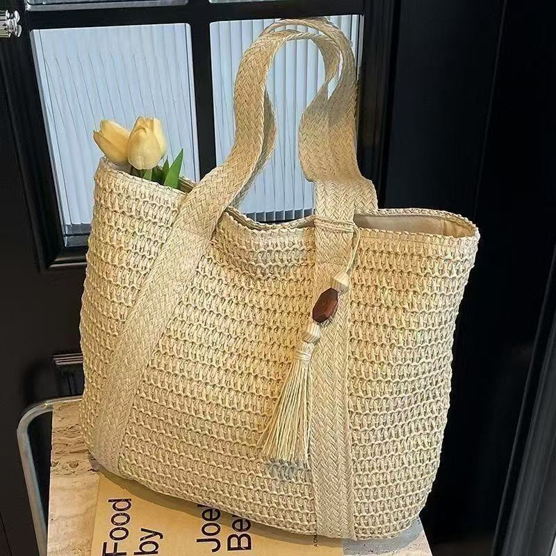 Handmade straw bag Stornfield