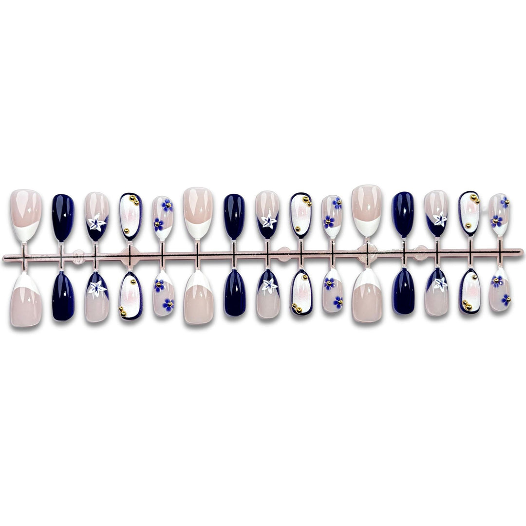 Elegant Floral and Star-Embellished Press-On Nail Set