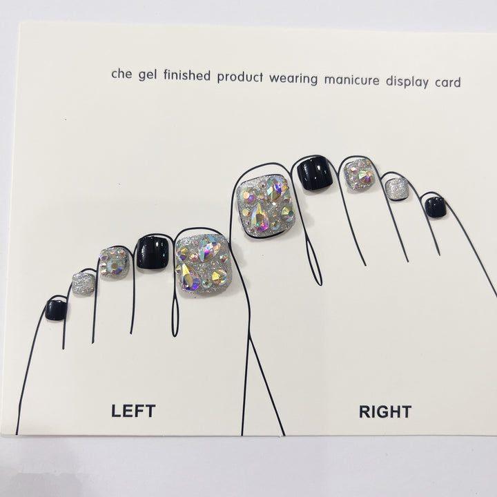 Glamorous toenails with sparkling rhinestones Stornfield