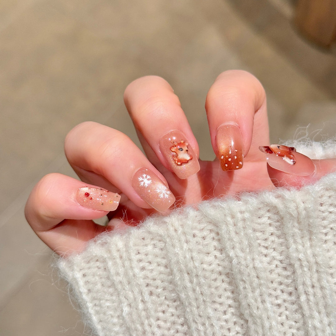 Festive Character-Themed Press-On Nail Art Stornfield