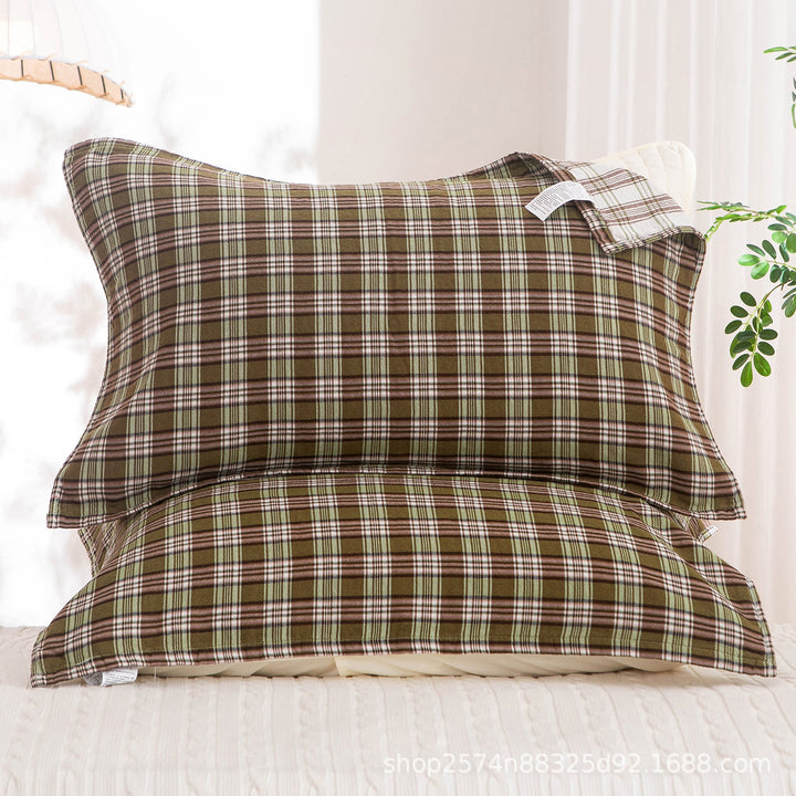 Women's pillowcase with delicate floral motif Stornfield