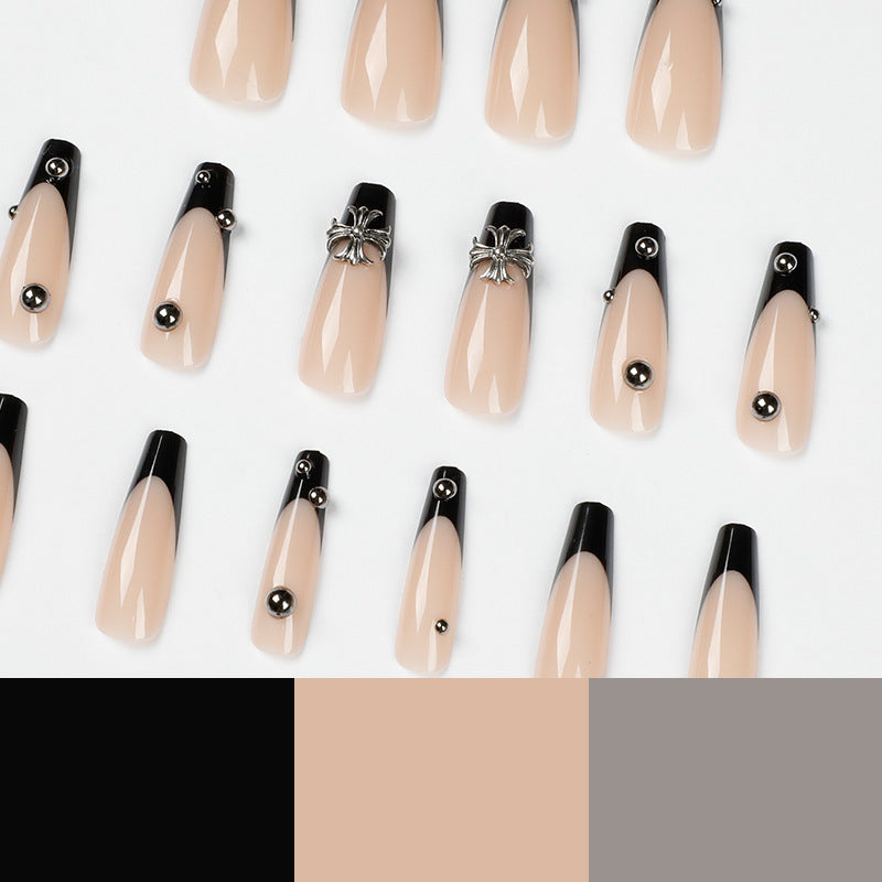 Stylish artificial nails with extravagant design Stornfield
