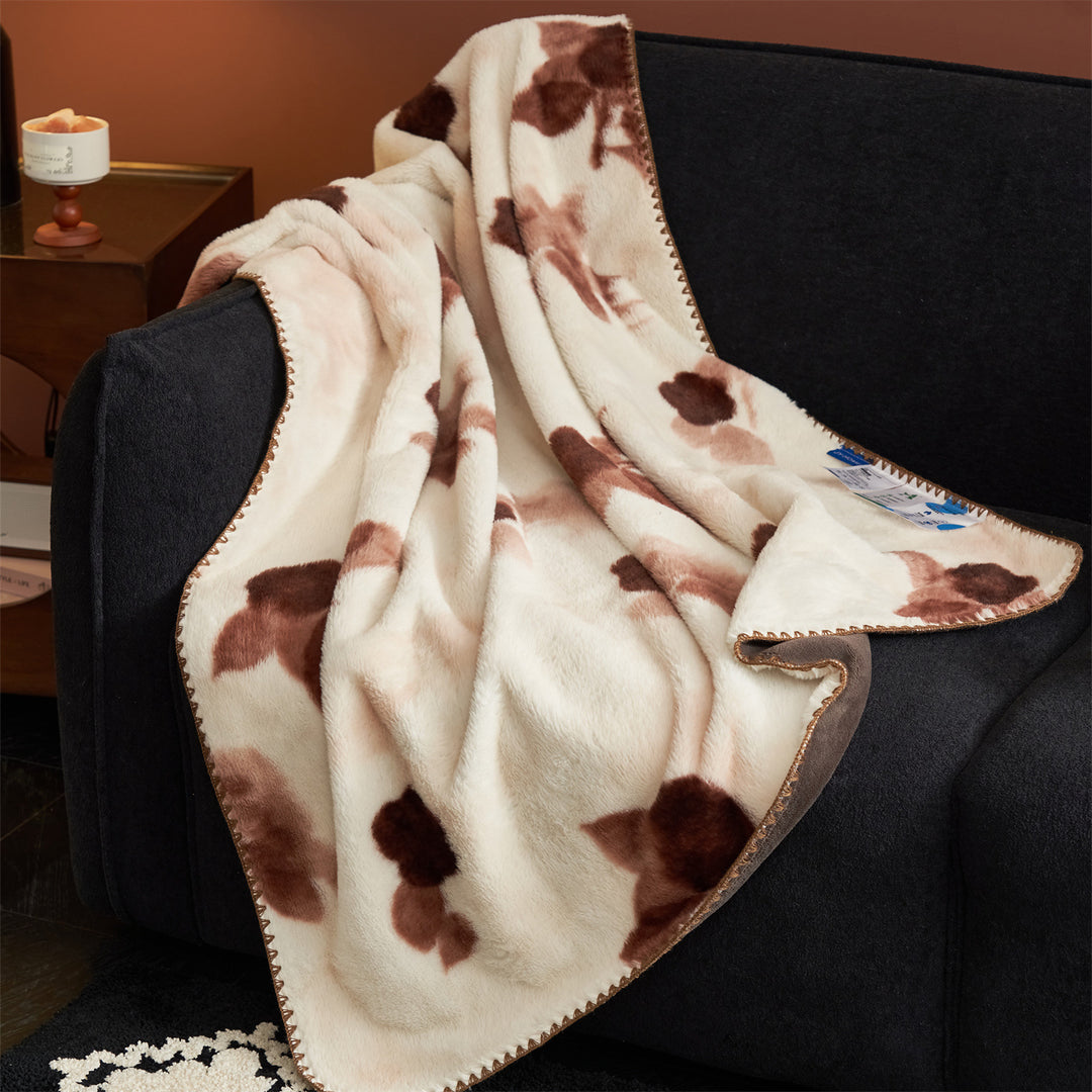 Floral Patterned Cozy Fleece Blanket