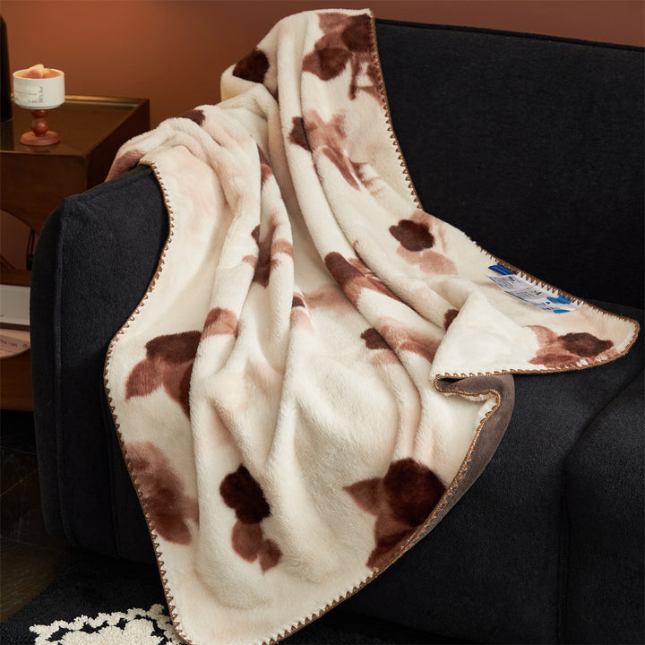 Floral Patterned Cozy Fleece Blanket
