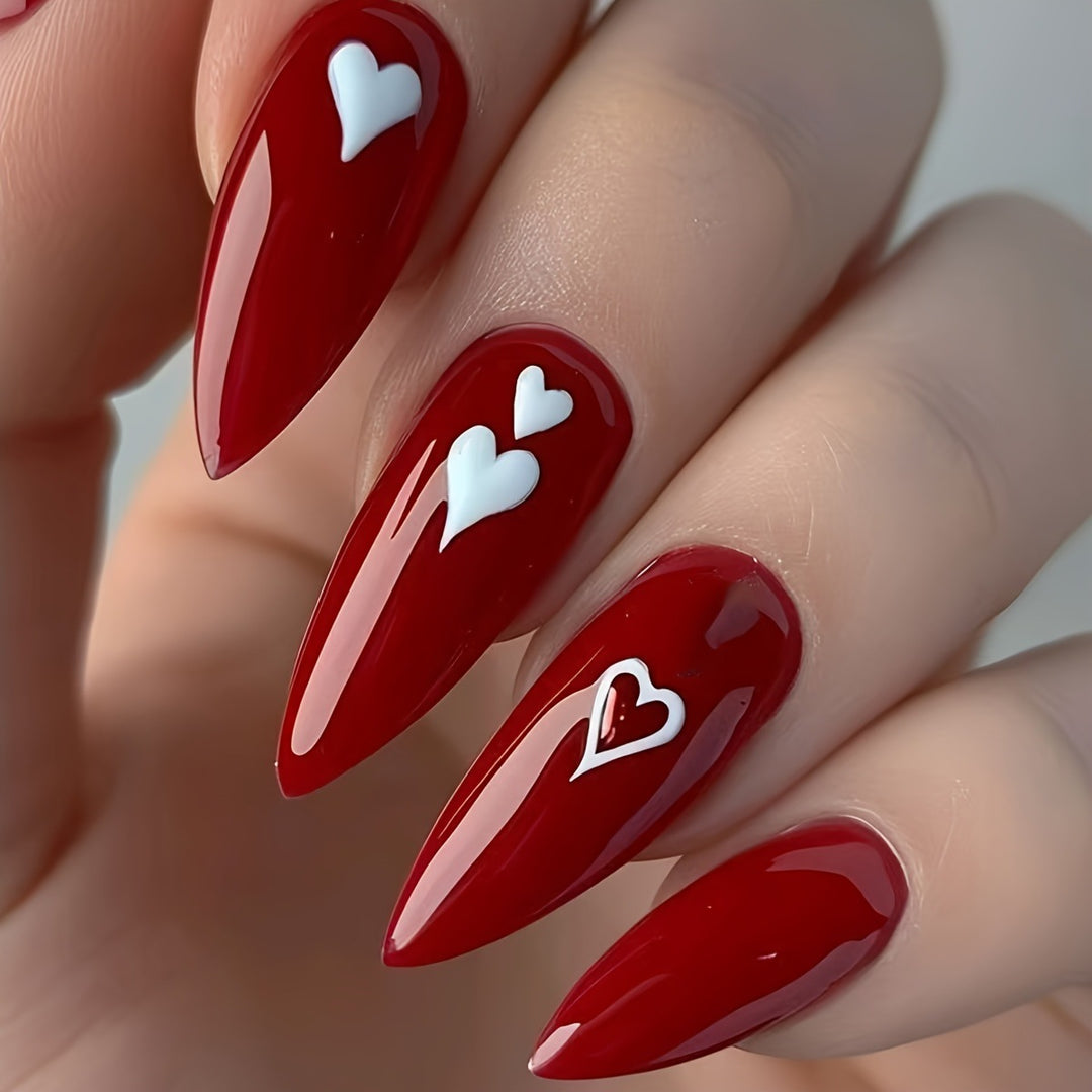 Artificial nails with romantic heart design Stornfield