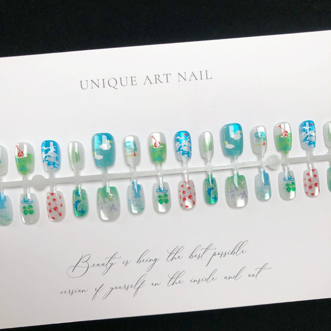 Artistic Nail Art Press-On Design Set