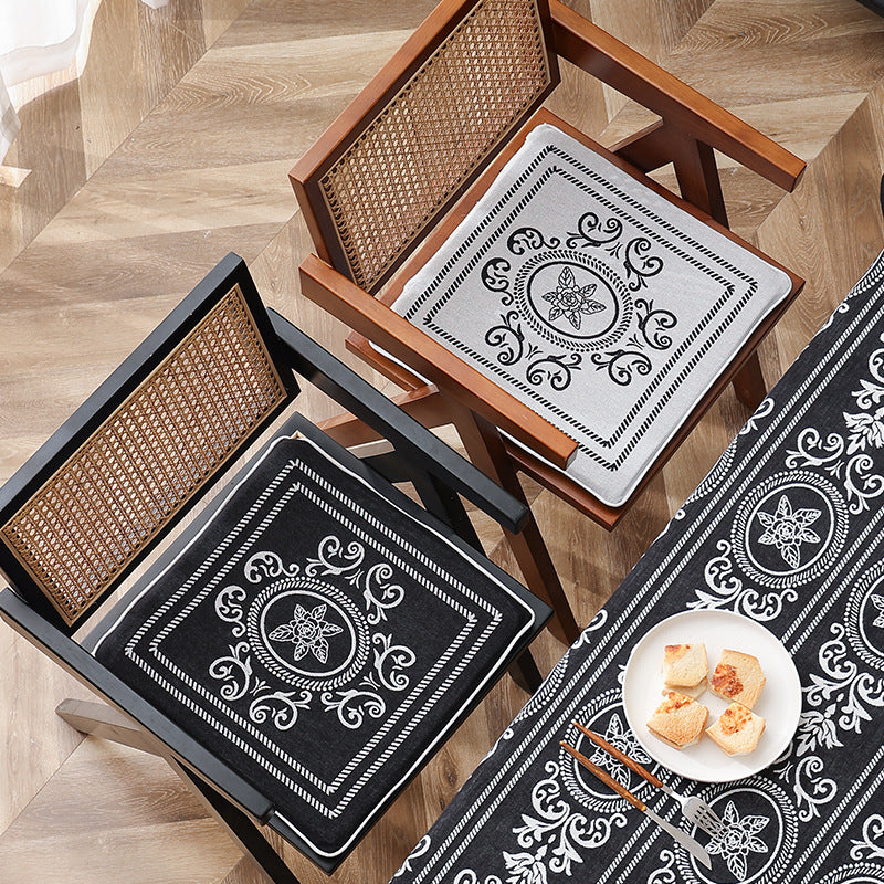 Double-sided seat cushion with ties and decorative jacquard pattern Stornfield