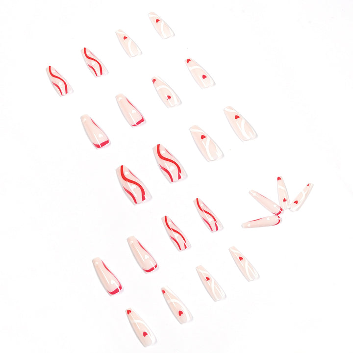Artificial nail art with hearts Stornfield