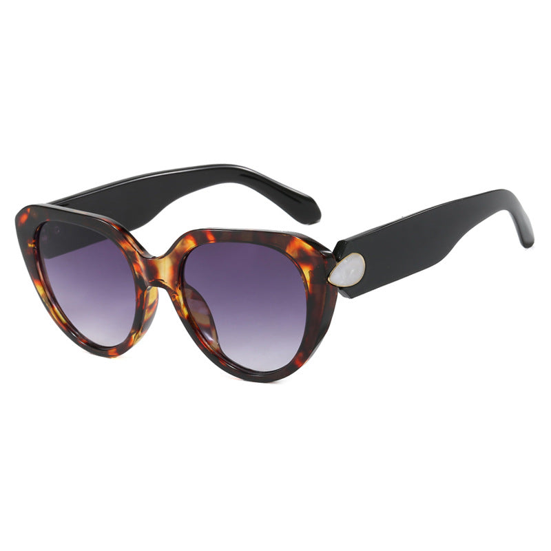 Women Cat-Eye Sunglasses with striking design and protective UV filter Stornfield