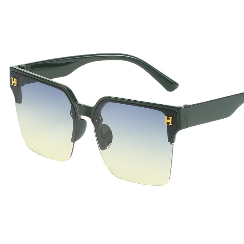 Women square sunglasses with elegant metal frame Stornfield