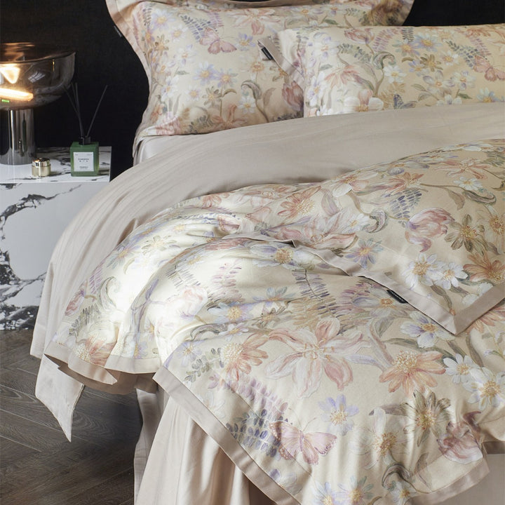 Botanical Satin Jacquard Reversible Duvet Cover Set with Scalloped-Edge Pillow Shams