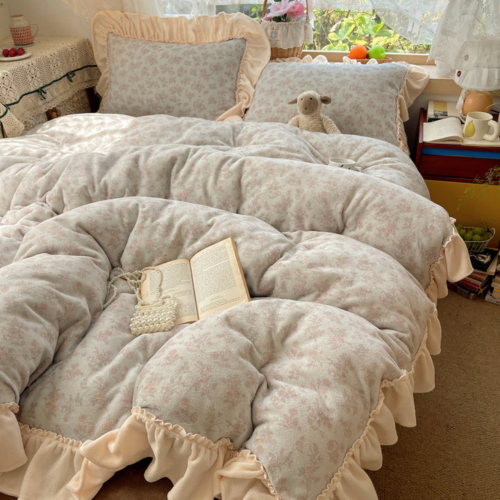 Floral Design Cozy Bedding Set