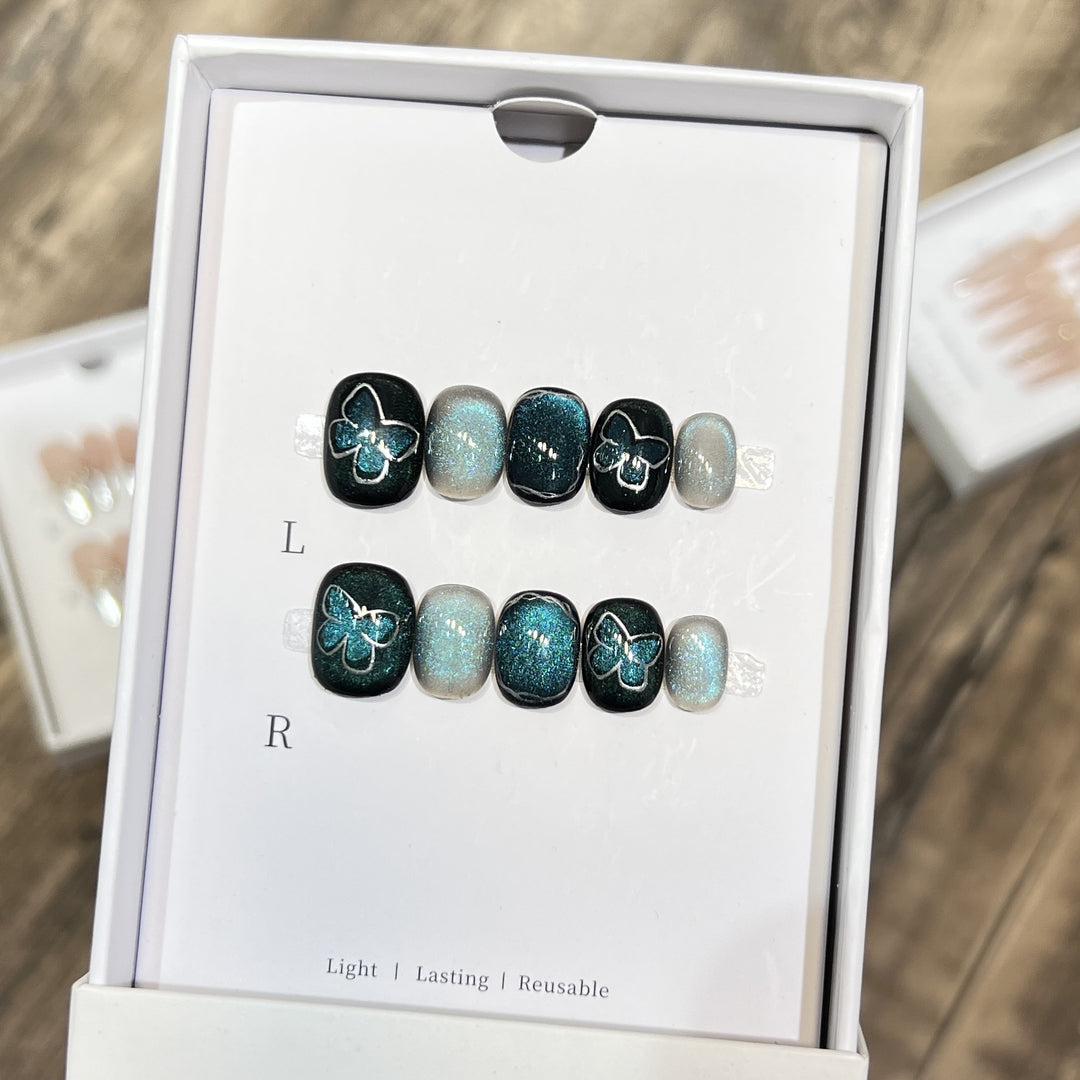 Decorative Press-On Nail Art Set with Butterfly and Glitter Accents Stornfield