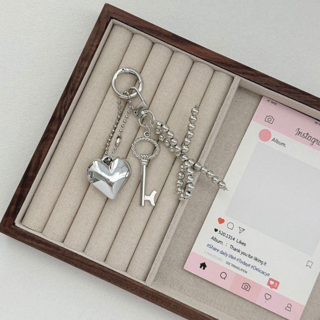 Elegant Heart-Shaped Keychain Stornfield