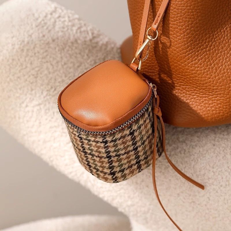 Textured Leather Mini Cosmetic Bag Stornfield
