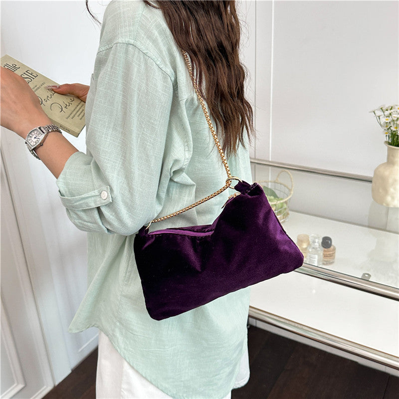 WoElegant Velvet Clutch Bag Stornfield