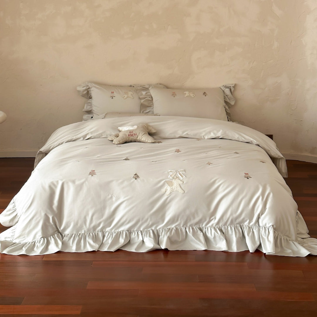 Ruffled Embroidered Cotton Sateen Duvet Cover Set with Appliqué Teddy & Bow Shams