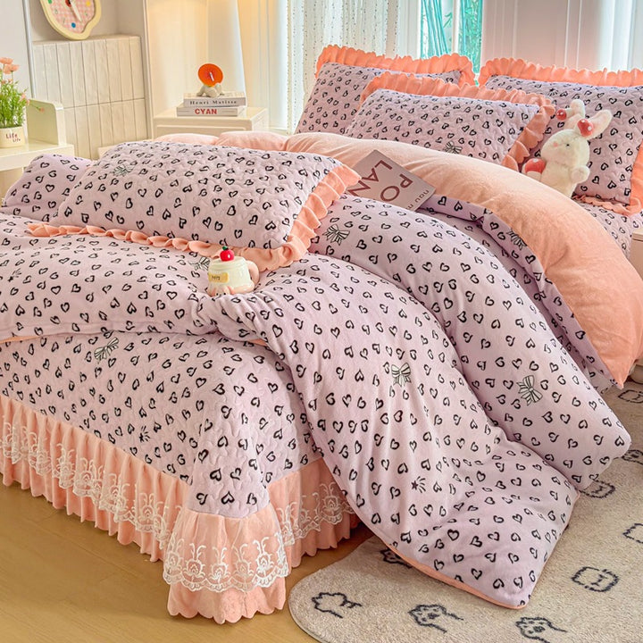 Cozy Heart-Printed Bedding Set
