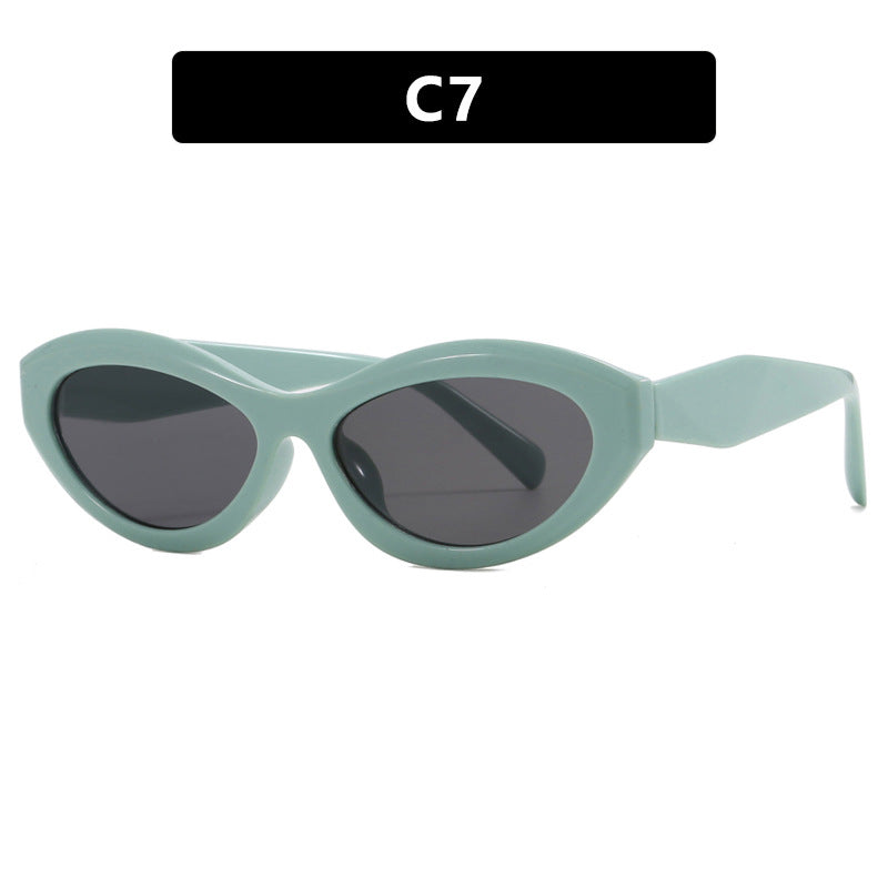 Ladies Cat-Eye Sunglasses with Stylish Frame Stornfield
