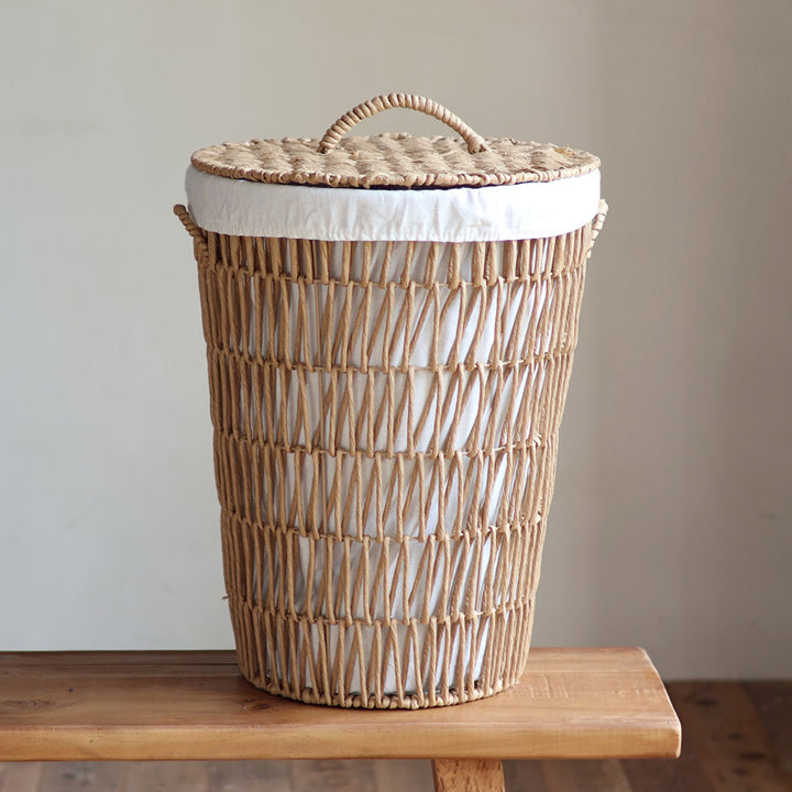 Stylish laundry basket with lid Stornfield
