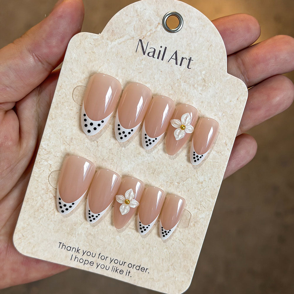 Elegant Floral-Embellished Press-On Nails Stornfield