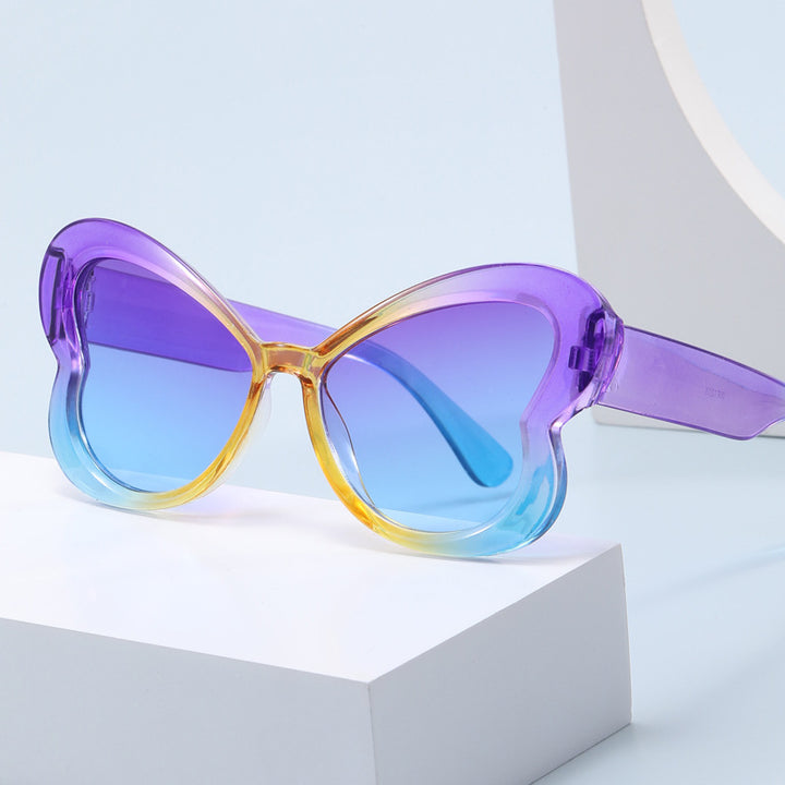 Women's oversized sunglasses in playful butterfly design Stornfield