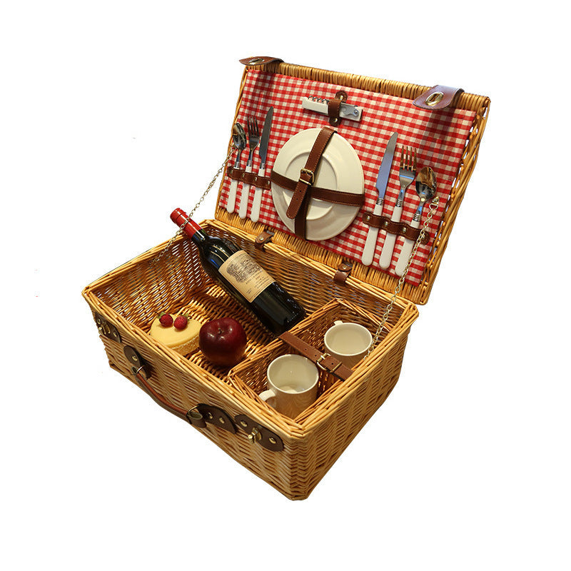 Rustic picnic basket with dish set Stornfield
