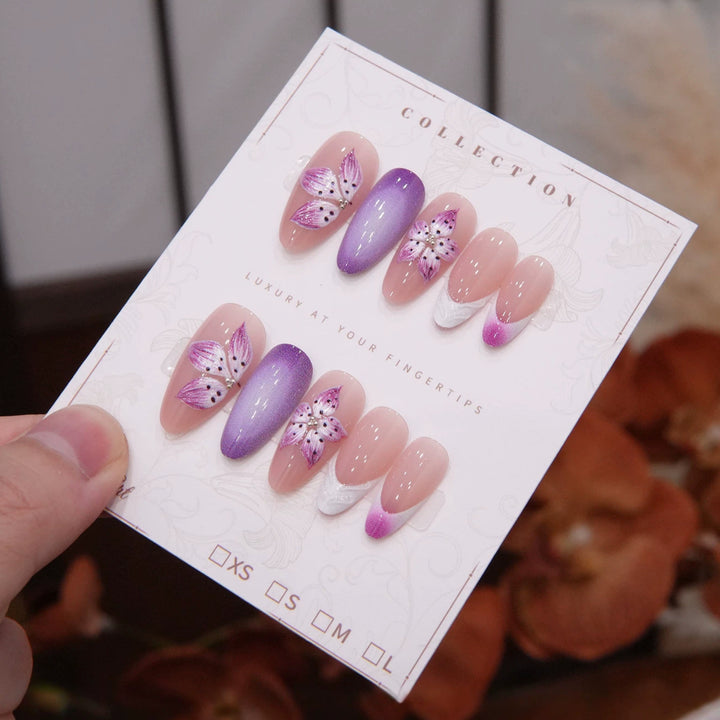 Elegant Floral Acrylic Nail Set