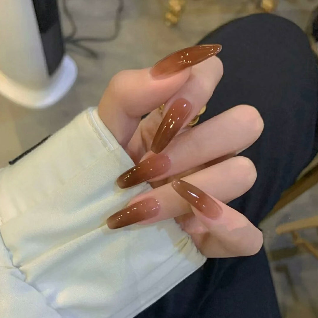 Luxurious artificial nails in modern stiletto design Stornfield