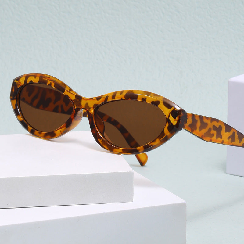 Women's Cat-Eye Sunglasses with Wide Frame and UV Protection Stornfield