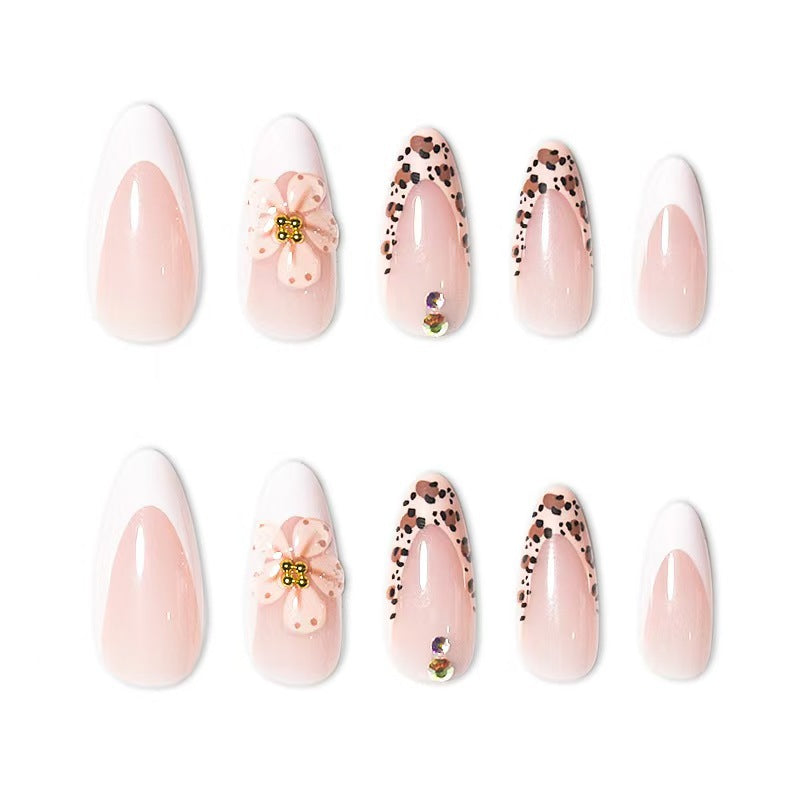 Elegant Floral-Accent Press-On Nails Stornfield