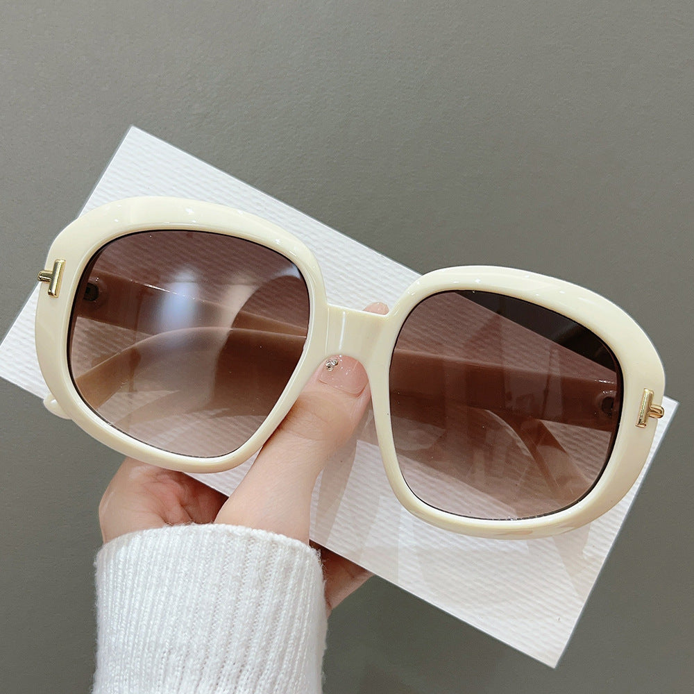 Stylish Oversized Sunglasses Stornfield