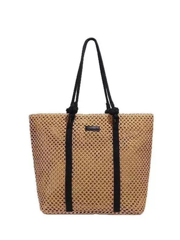 Spacious basket bag with black accents Stornfield