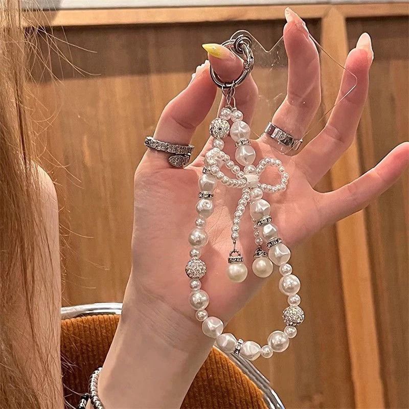 Decorative Pearl Beaded Keychain Holder Stornfield