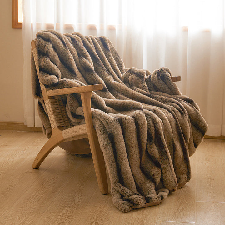 Oversized Luxurious Faux Fur Throw Blanket with Deep Plush Pile for Sofa and Bed
