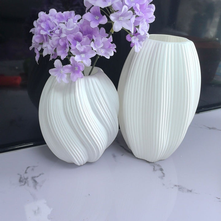 Decorative Ribbed Ceramic Vase Stornfeild