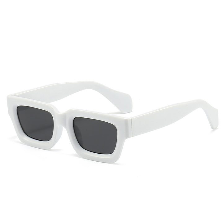 Women's trendy sunglasses with sturdy and transparent frame Stornfield