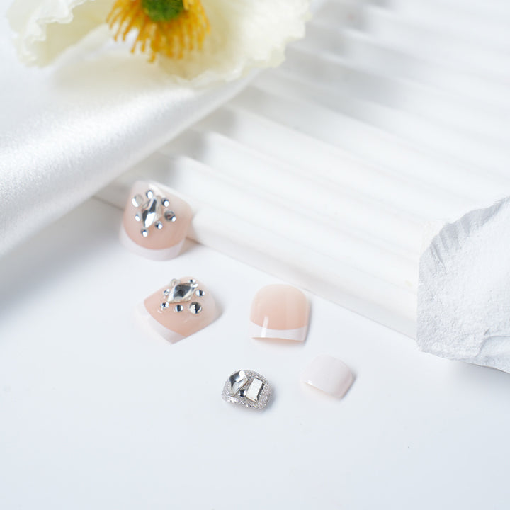 Elegant 3D Nail Art Tips Stornfield
