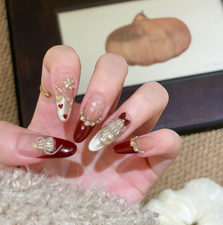 Artificial nail tips with festive glamour design Stornfield