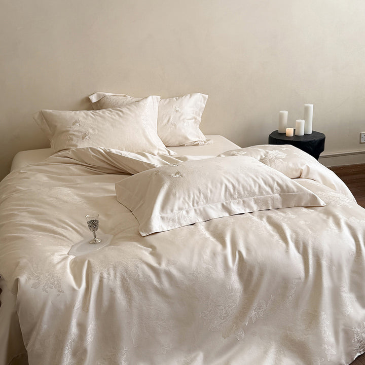 Fine Mako cotton bedding set with jacquard flower and butterfly relief