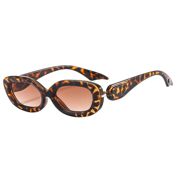 Women's stylish sunglasses with a stylish curved frame Stornfield