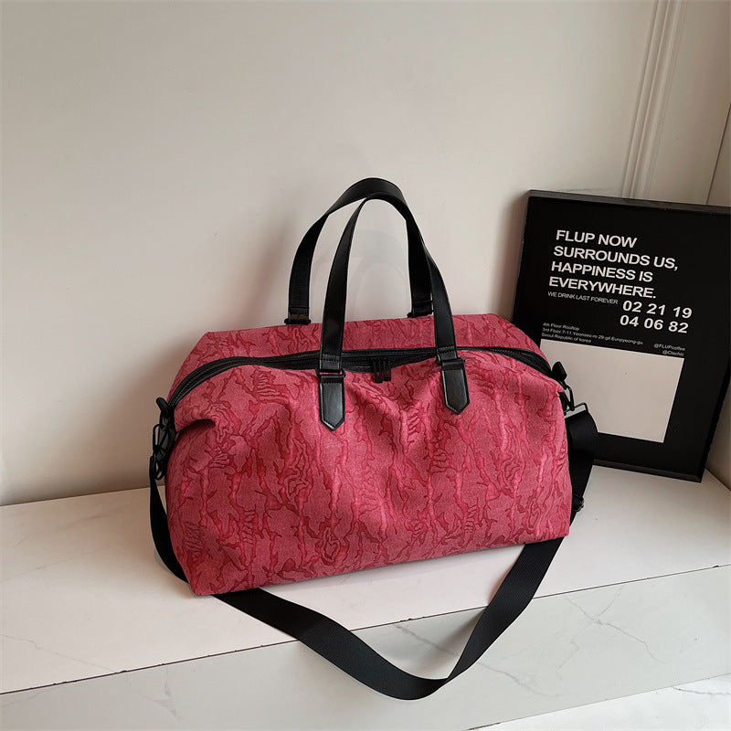 Sporty travel bag with innovative design Stornfield