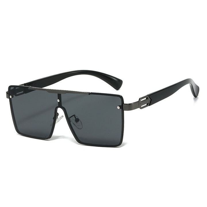 Women Fashionable Oversized Sunglasses in Exclusive Tortoiseshell Design Stornfield