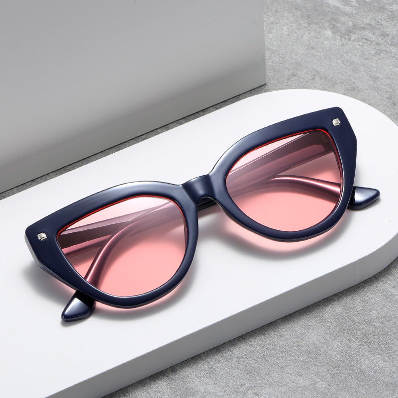 Women's Cat-Eye Sunglasses with Distinctive Animal Print Pattern Stornfield