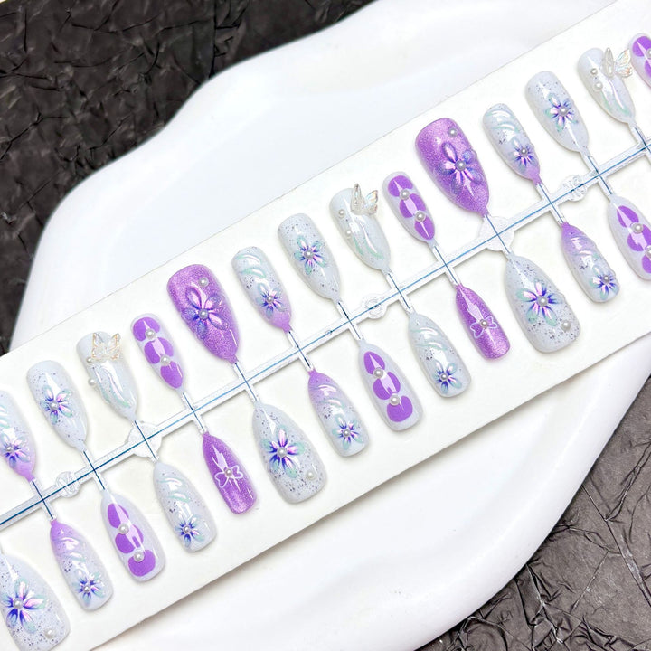 Floral-Themed Press-On Nail Art Collection