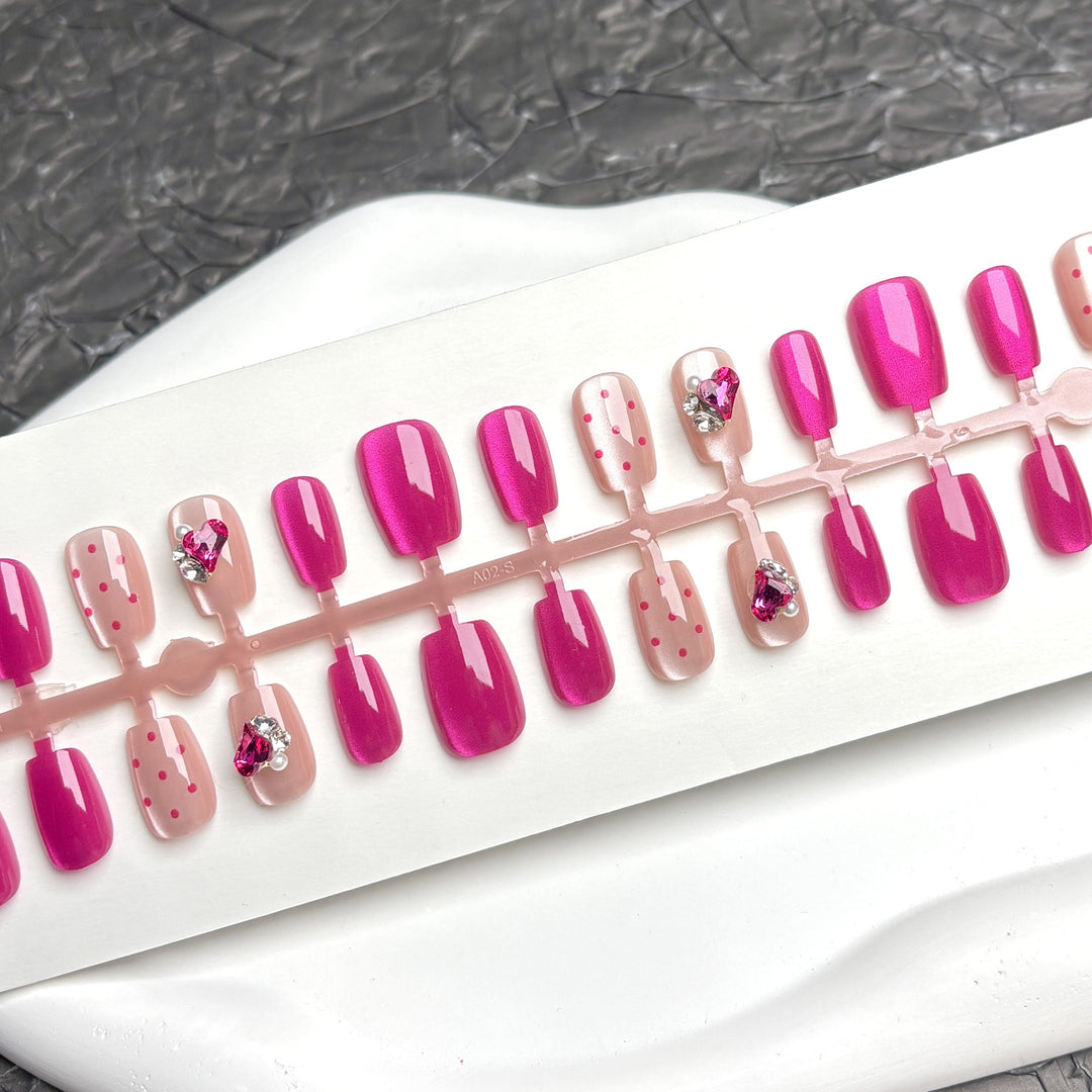 Stylish Decorative Press-On Nail Set