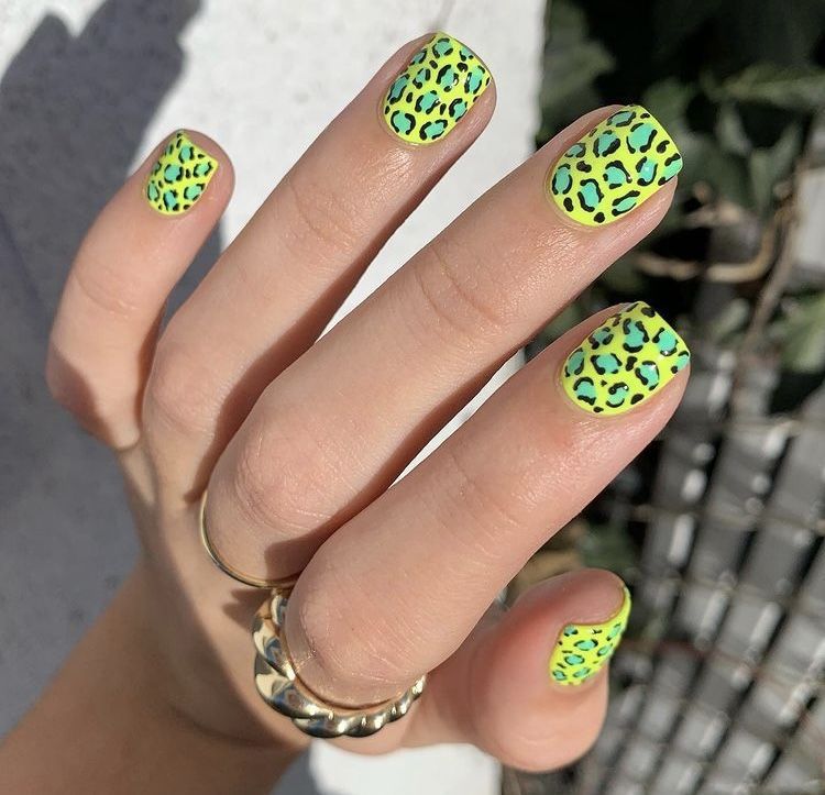 Artificial nails with animal leopard pattern Stornfield