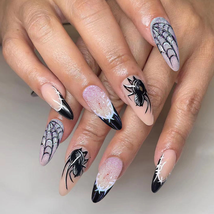 Creative spider design artificial nails Stornfield
