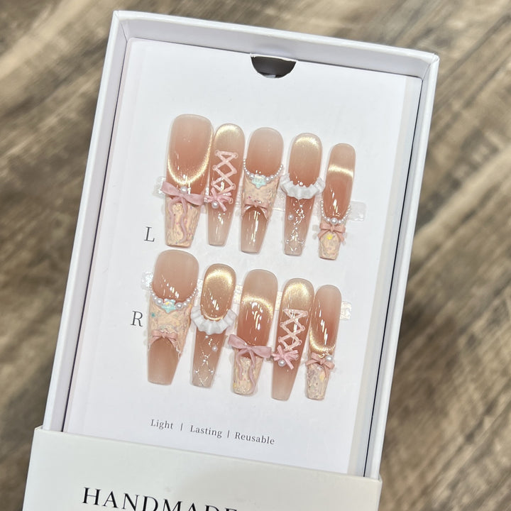 Artistic Press-On Nail Art Set with Unique Decorative Elements Stornfield