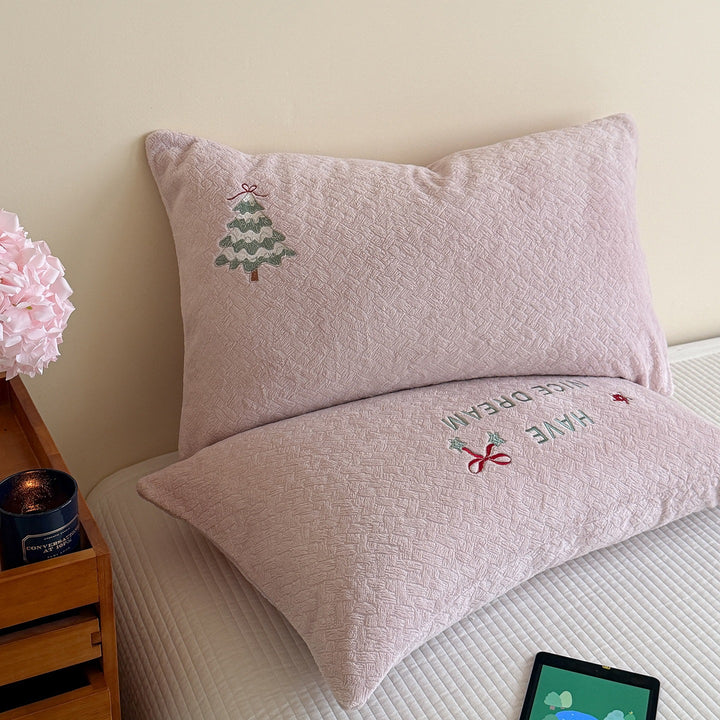 Quilted Pillowcase Set